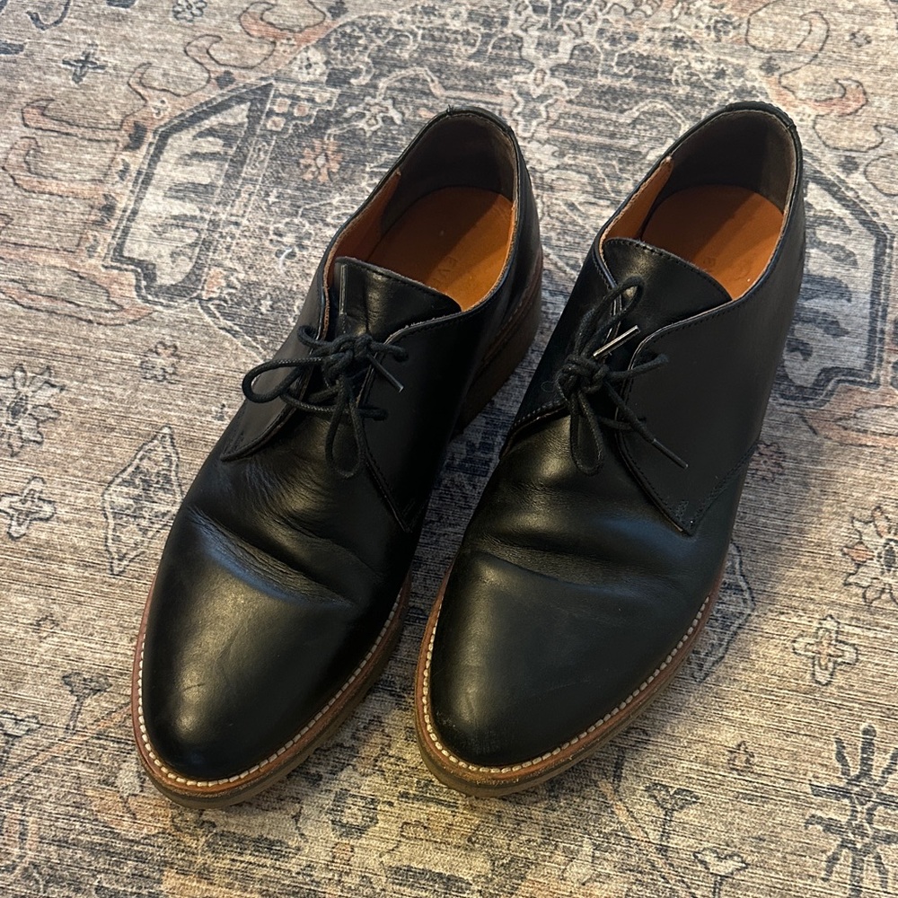 Classic Everlane Black Leather Women’s Lace-Up Dress Shoes